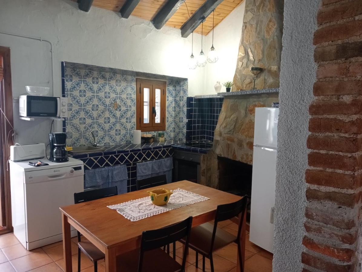 Alojamiento Familiar Con Chimenea - Alt Emporda Sant Climent Sescebes Zewnętrze zdjęcie
